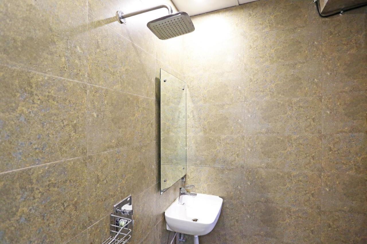 Hotel Gl Suites Near Delhi Airport New Delhi Exterior photo